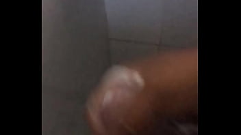 Negro Gozando Creme thumbnail