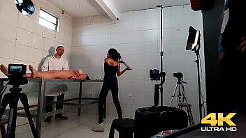 Avaliação de buceta pelo doutor pica