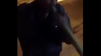 Velho chupando pinto de novinho ' '