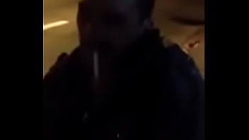 Velho chupando pinto de novinho ' '