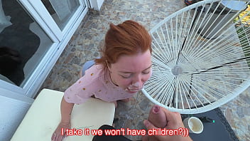 Risky public sex cum on face