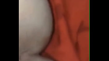 Esposa desesperada suplica mas engole a pica cheia de merda do marido