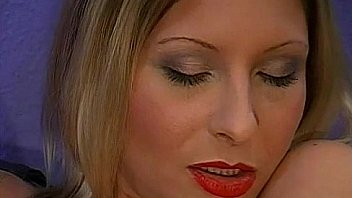 Blow gangbang with sexy babes