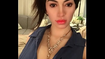 Automatic woman full shapely lips almost entered the perception of attractiveness