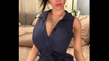 Automatic woman full shapely lips almost entered the perception of attractiveness