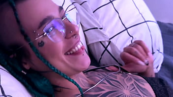 Start the day with sucking my toes