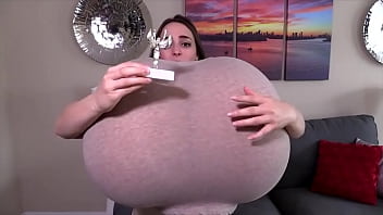 Mulher inflacionada por causa de aposta