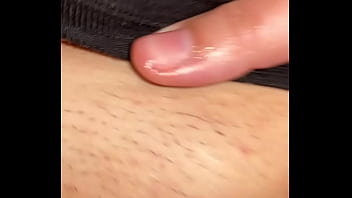 Pov – frotando mi clítoris con el dildo