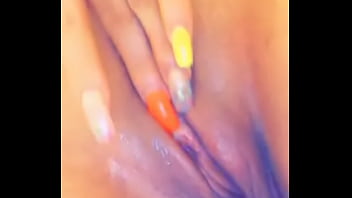 Bbw milf plays with wet pussyp