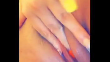 Bbw milf plays with wet pussyp