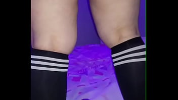 Culona blanca puta amateur sabe saltar en la verga