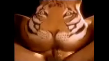 Tigredevorandoumhomem