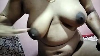 Stepson makes relationship after seeing stepmother alone in house