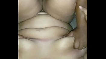 Enchendo o rabo da minha puta de porra