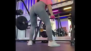 Treinando pra ficar gostosa