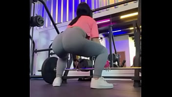 Treinando pra ficar gostosa