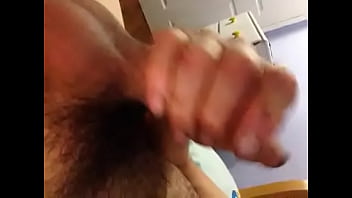 Masturbandome por q andaba hot