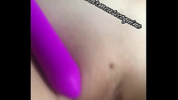 Hello je vous ai manqué regarde sur quoi je suis tombée avec lequel