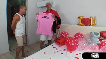 Porno dan's gf lana shows off in lingerie for her boyfriend's friend