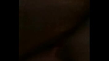 La gusta hacerlo en la mesa