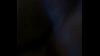 La gusta hacerlo en la mesa