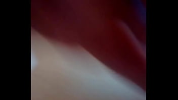 La gusta hacerlo en la mesa