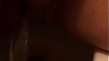 Isabella holloway peeing