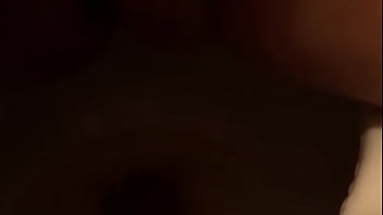 Isabella holloway peeing