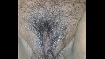 Hairy pussy getting rub on