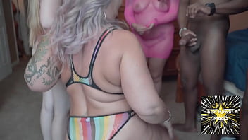 Last minute unbridled orgy before checkout