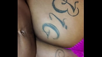 Peguei ela deitada e comi ela gostoso