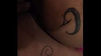 Peguei ela deitada e comi ela gostoso