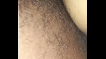 Vecina madura es fallada por joven dotado en falta