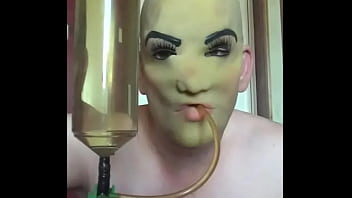 Please I Want To Swallow Your Piss thumbnail