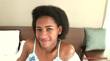 Chocolate Thai Tranny Gives Blowjob And Fucked Bareback thumbnail