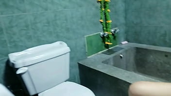 Me Follo A La Novia De Mi Hermanastro Cuando El Sale A Trabaja thumbnail