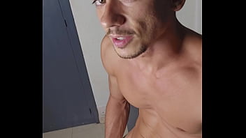 There is a friend on my sofa and i masturbate while seeing her