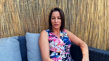 Kyara jolie milf gourmande de sexe