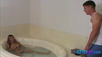 Stud fucks babe 0712