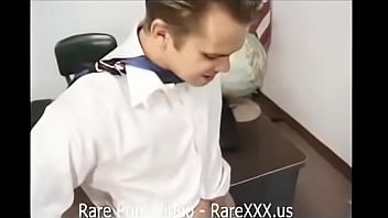 Teen gets fucked her cock