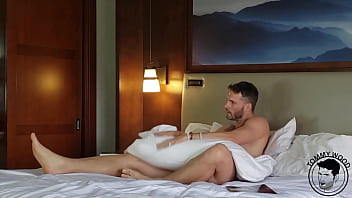 Stepmom caught her stepson masturbating and fucks his big cock