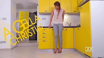 Pornstar shows model home