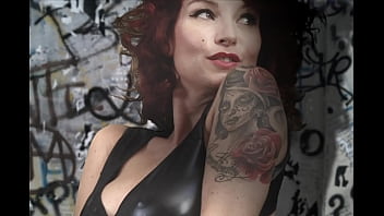 Allez petit cadeau pour mon anniversaire bisous