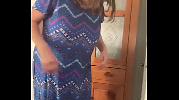 Mom loves showing her nice tits