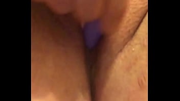 Chubby Bbw Wife Vibrates Herself To A Gushing Orgasim thumbnail