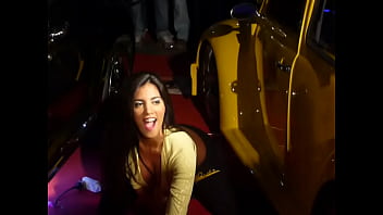 Putita moviendose bien rico