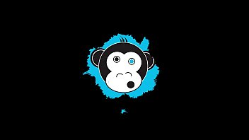 Busty babe masturbates