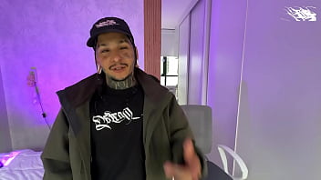 I called the technician to check the internet and ended up fucking him