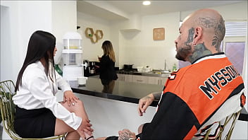 I fuck a whore in front of my wife without her noticing felipe skull