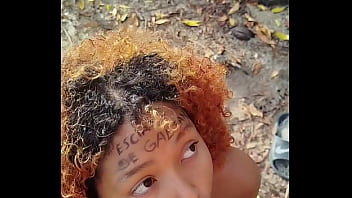 Boquete arriscado em praia publica ele me deu todo seu leite quente